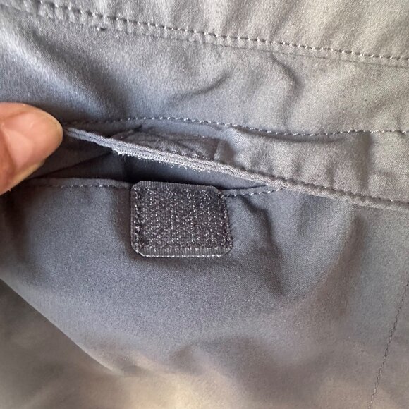 Eddie Bauer Womens Capri Ruched Hiking Pants Gray Sz 2 Stretch Travel 5 Pockets - Picture 10 of 10